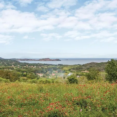 Dom wakacyjny Three-bedroom Holiday In Capoliveri -li- *